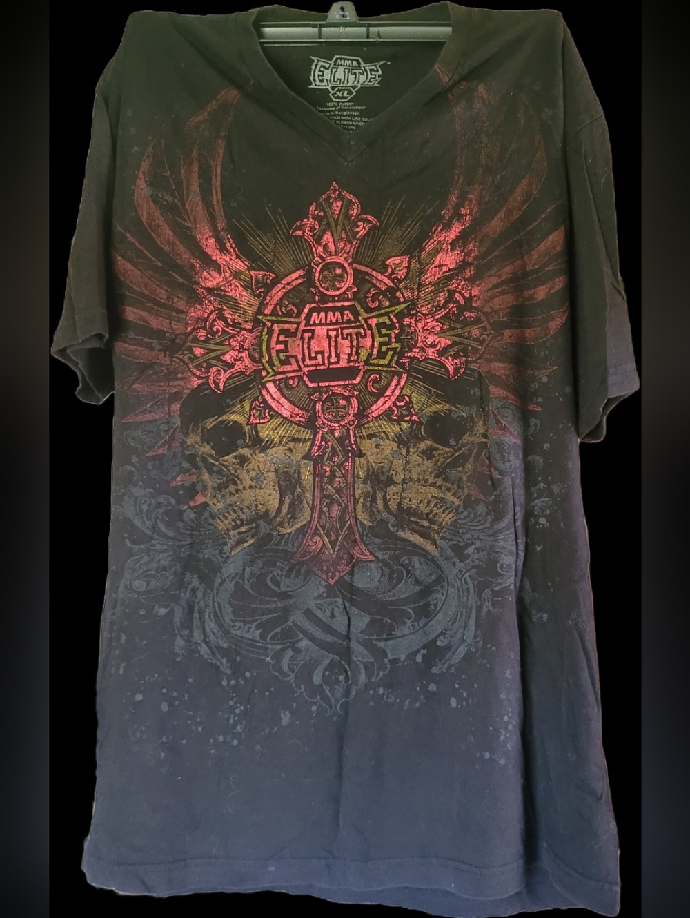 MMA Elite Black Graphic V-Neck Shirt - Red & Gold Crest